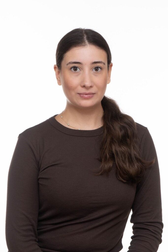 Özge, MeinSprachClub